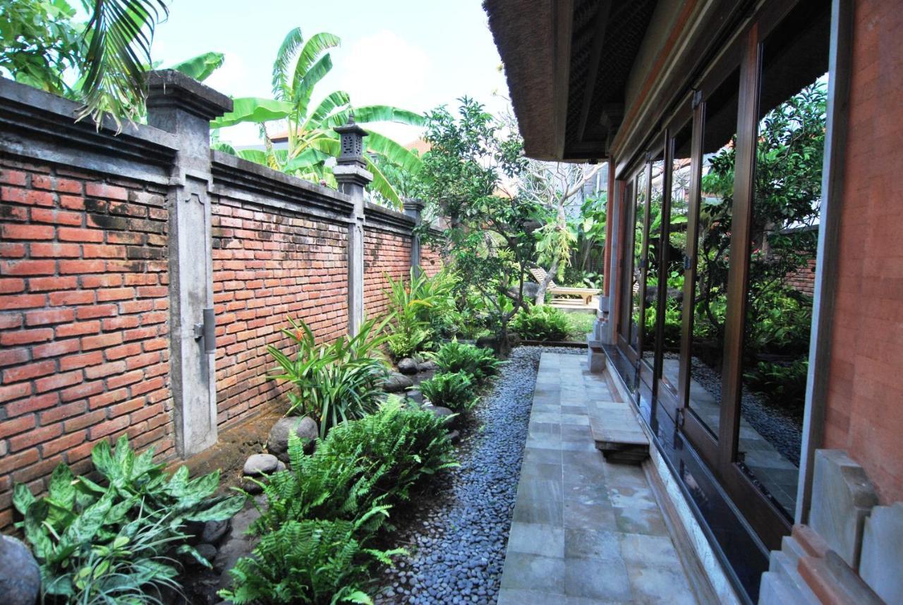 Villa Asih Ketewel Exterior photo